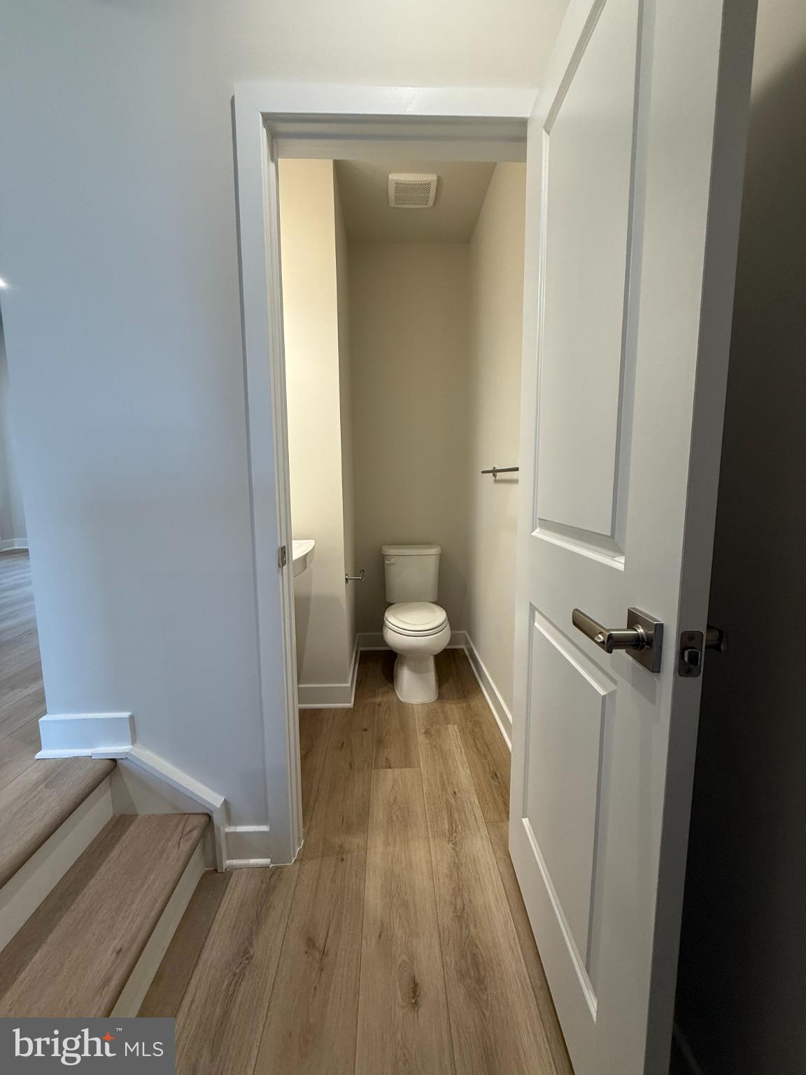 COURTHOUSE COMMONS - Residential Lease