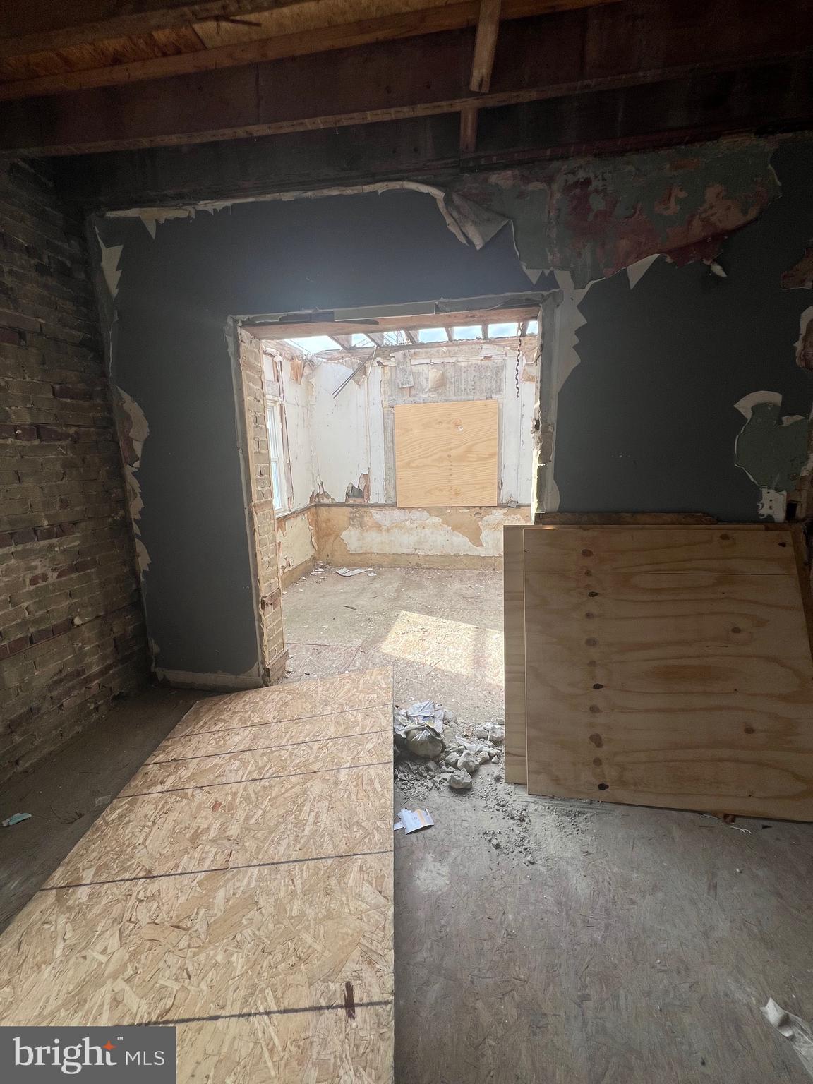 EAST BALTIMORE MIDWAY - Residential