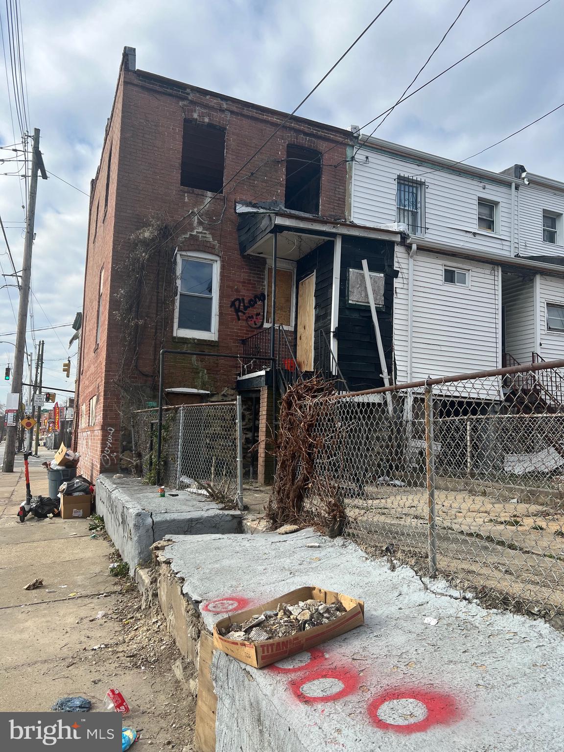 EAST BALTIMORE MIDWAY - Residential