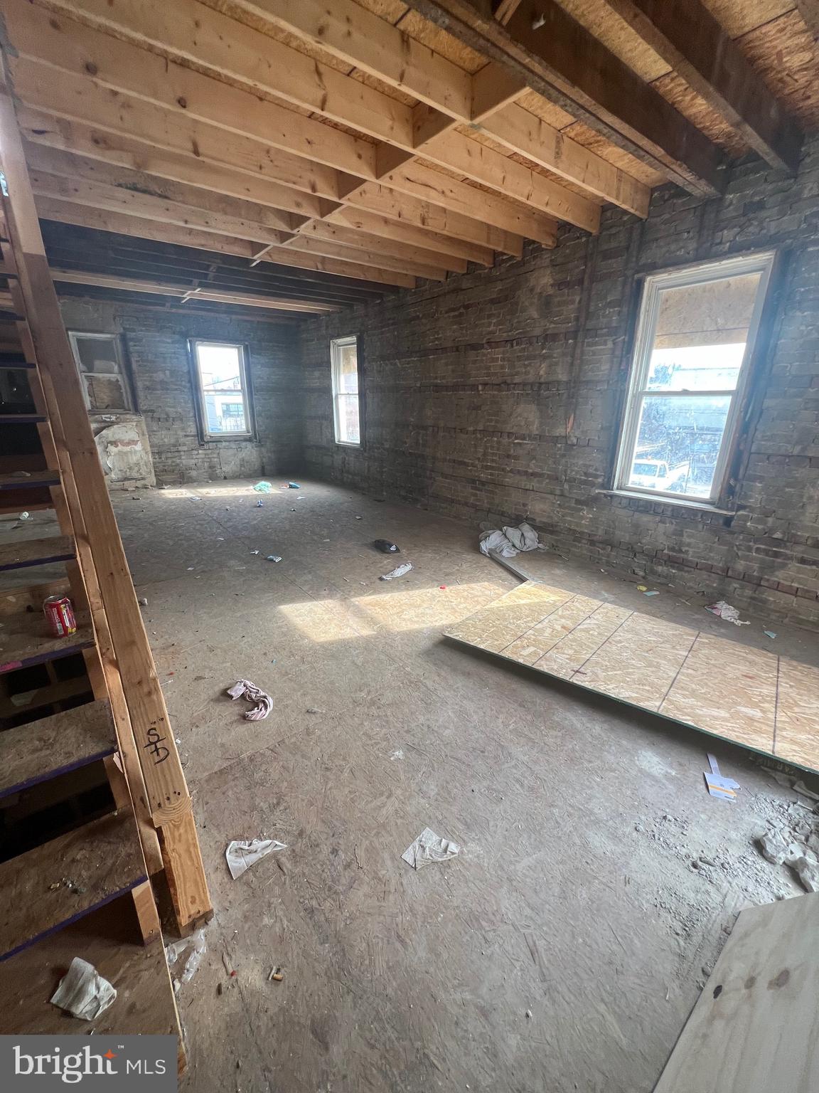 EAST BALTIMORE MIDWAY - Residential