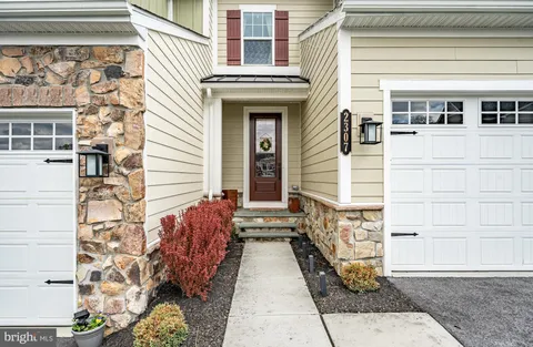 2307 Twain Circle, West Chester, PA MLS: PACT2095858