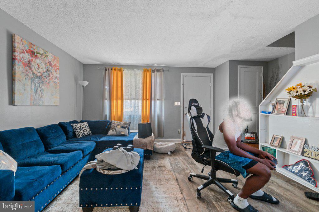 WEST EDMONDALE - Residential