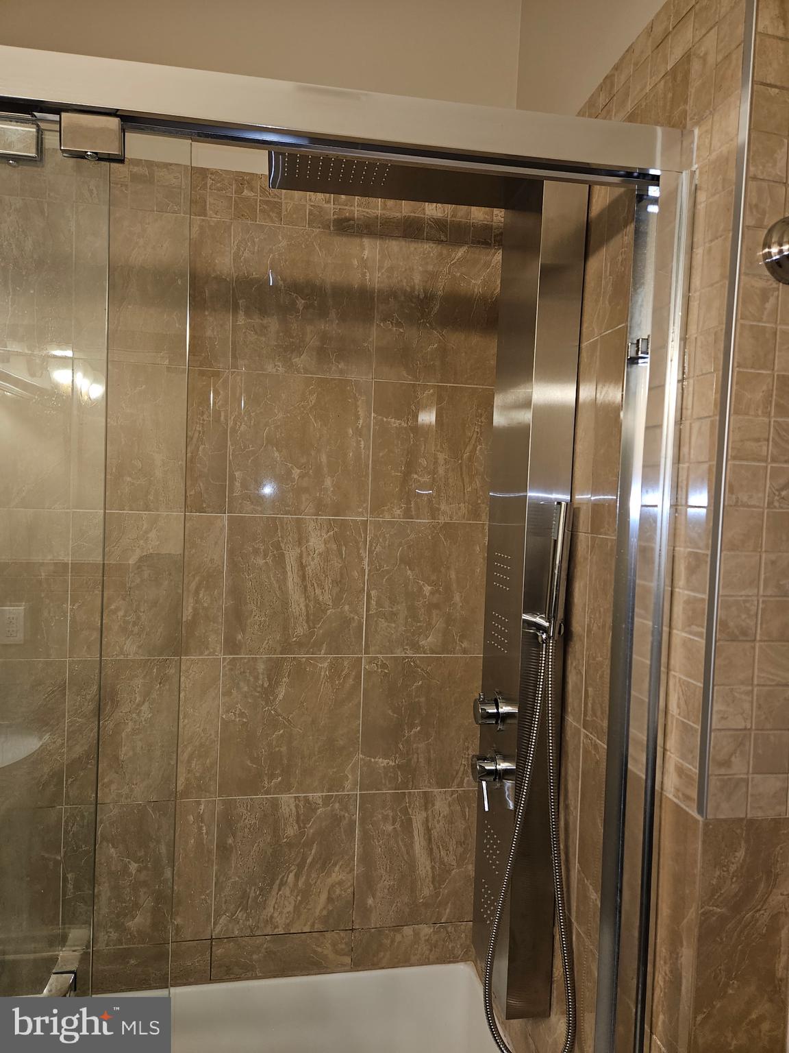 PHILADELPHIA (NORTHEAST) - Residential