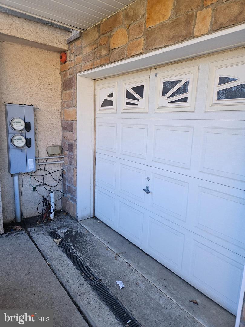 PHILADELPHIA (NORTHEAST) - Residential