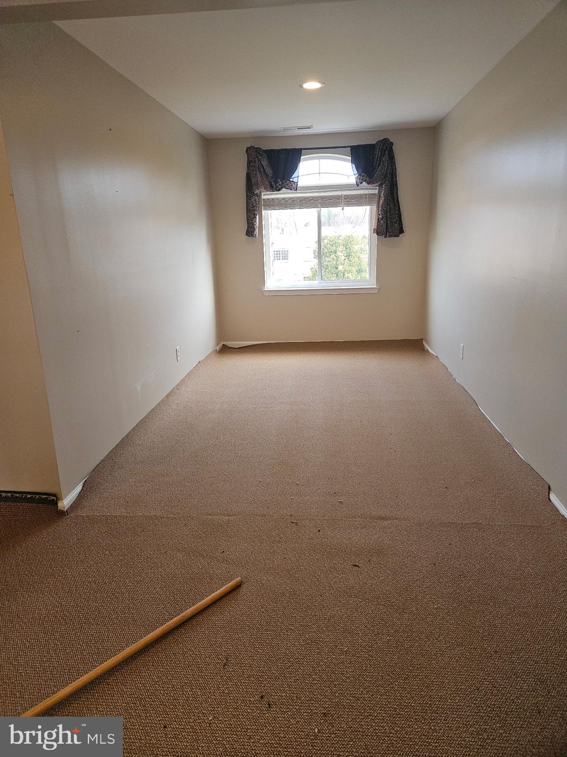 PHILADELPHIA (NORTHEAST) - Residential