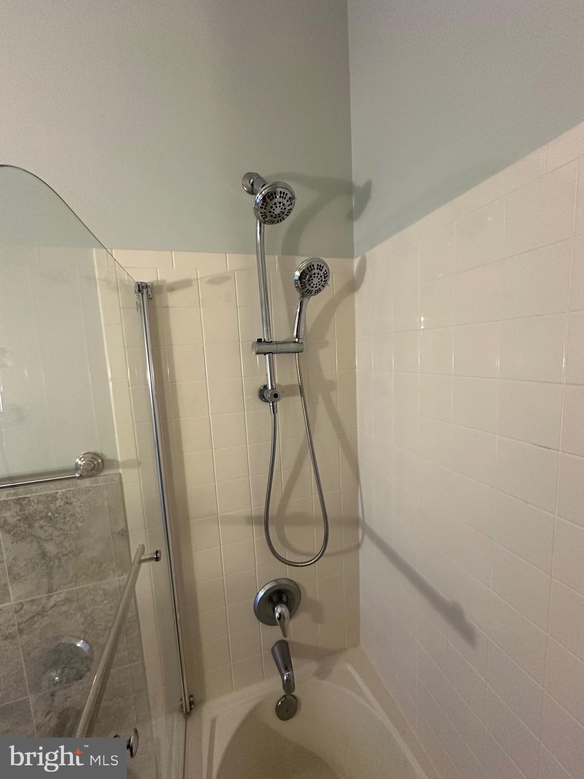 PHILADELPHIA (NORTHEAST) - Residential