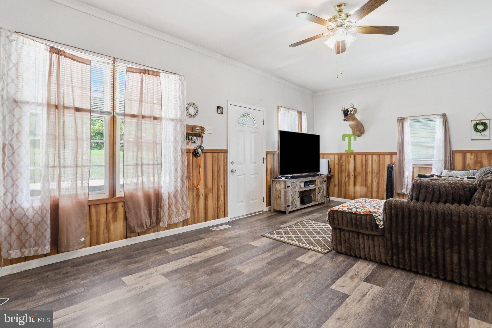 63 GREAT OAK LANE