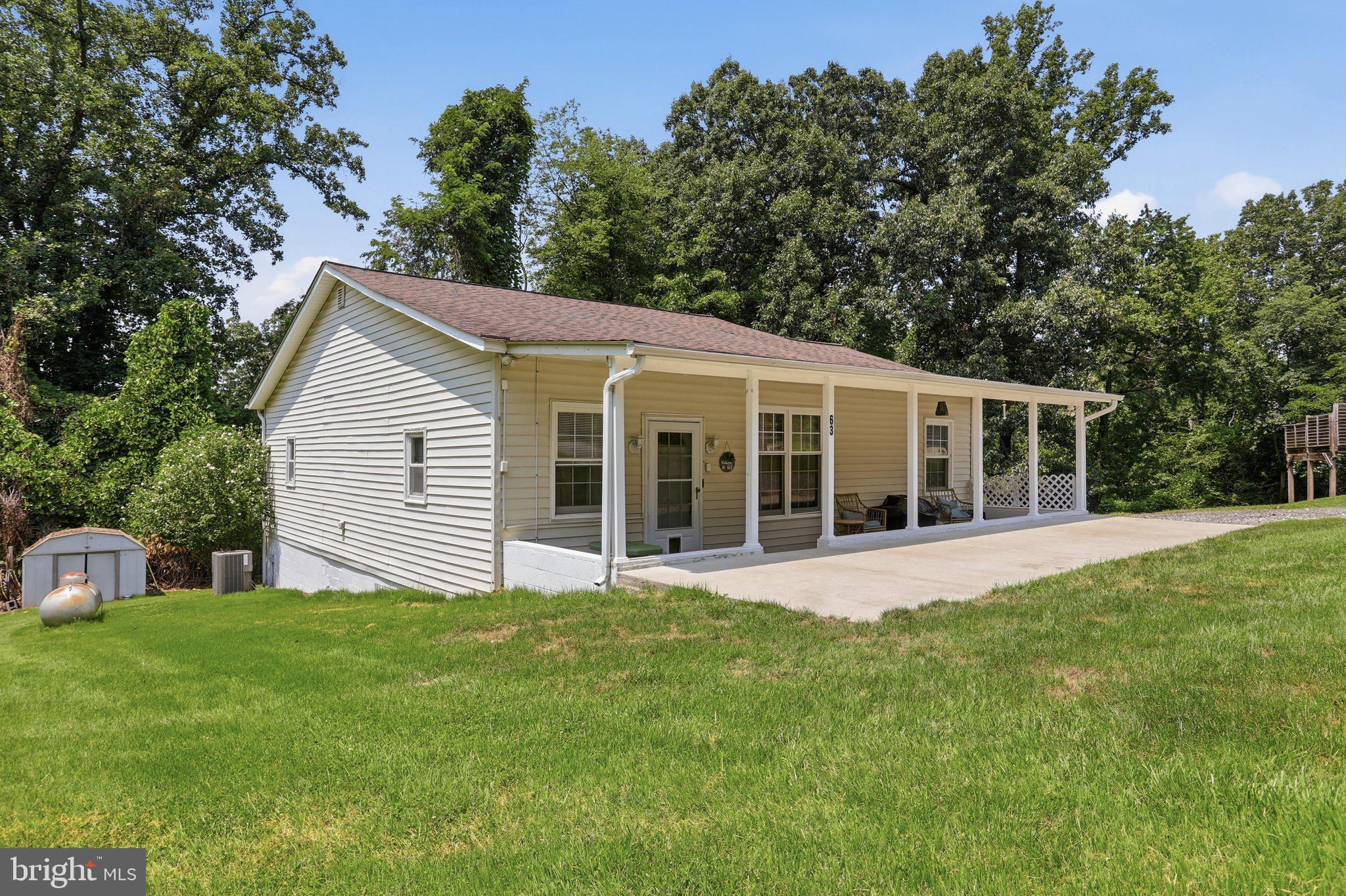 63 GREAT OAK LANE