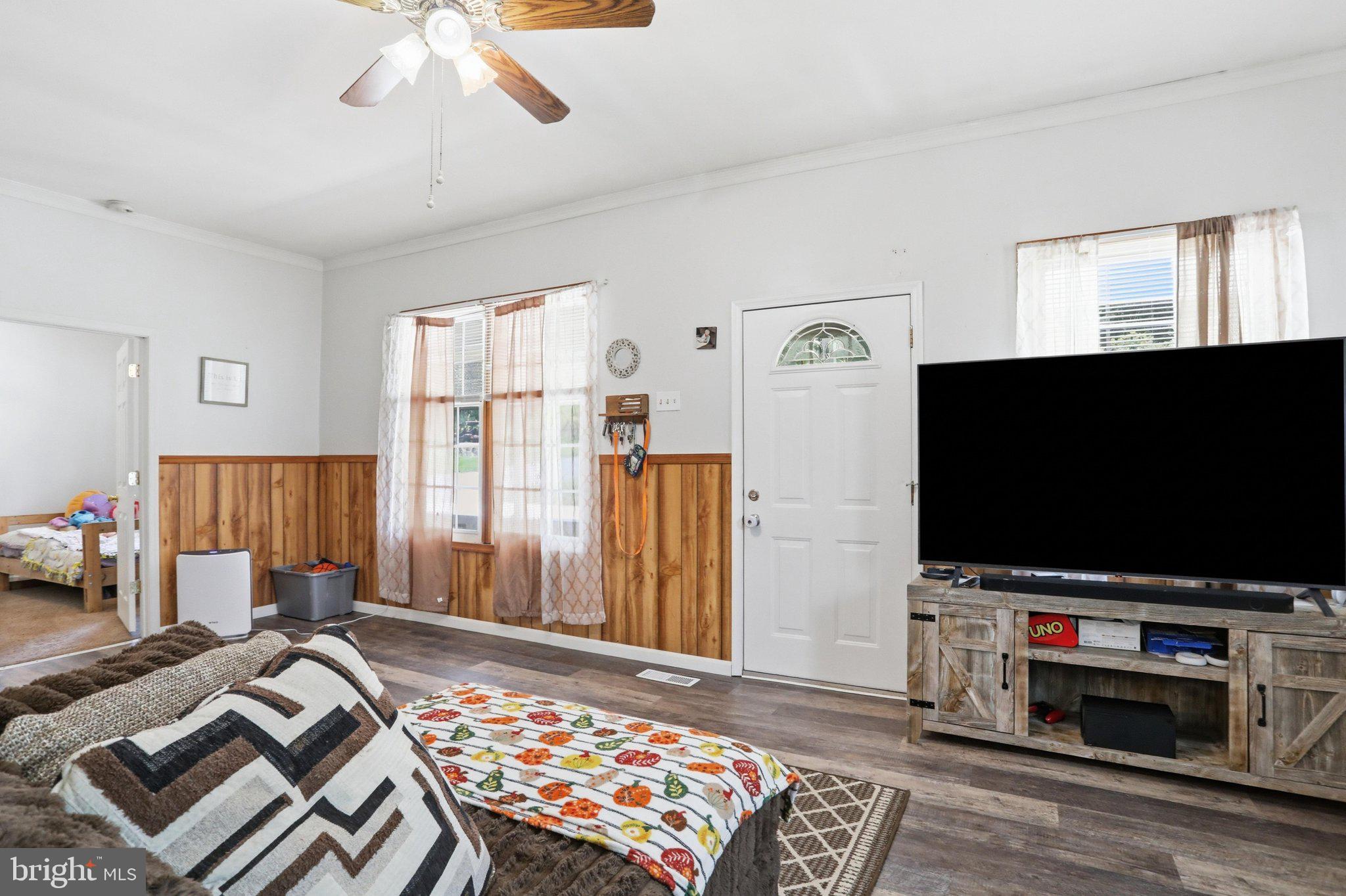 63 GREAT OAK LANE