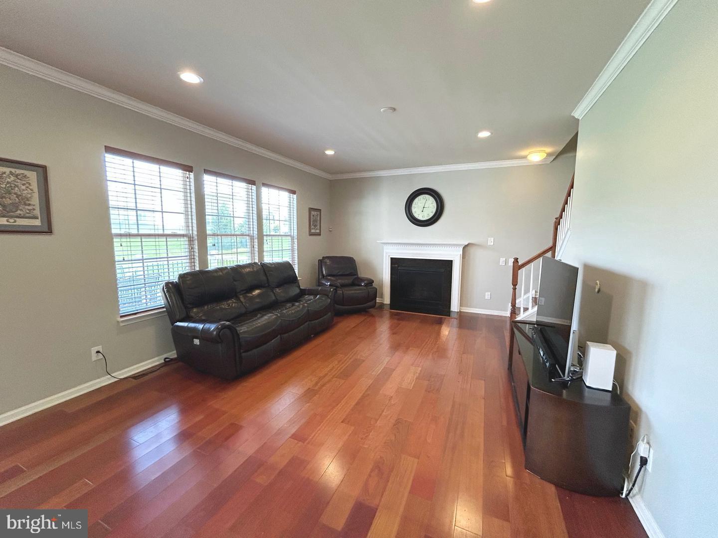 APPLECROSS - Residential Lease