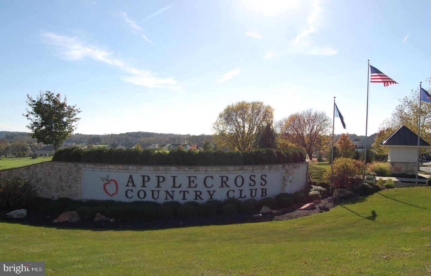 APPLECROSS - Residential Lease
