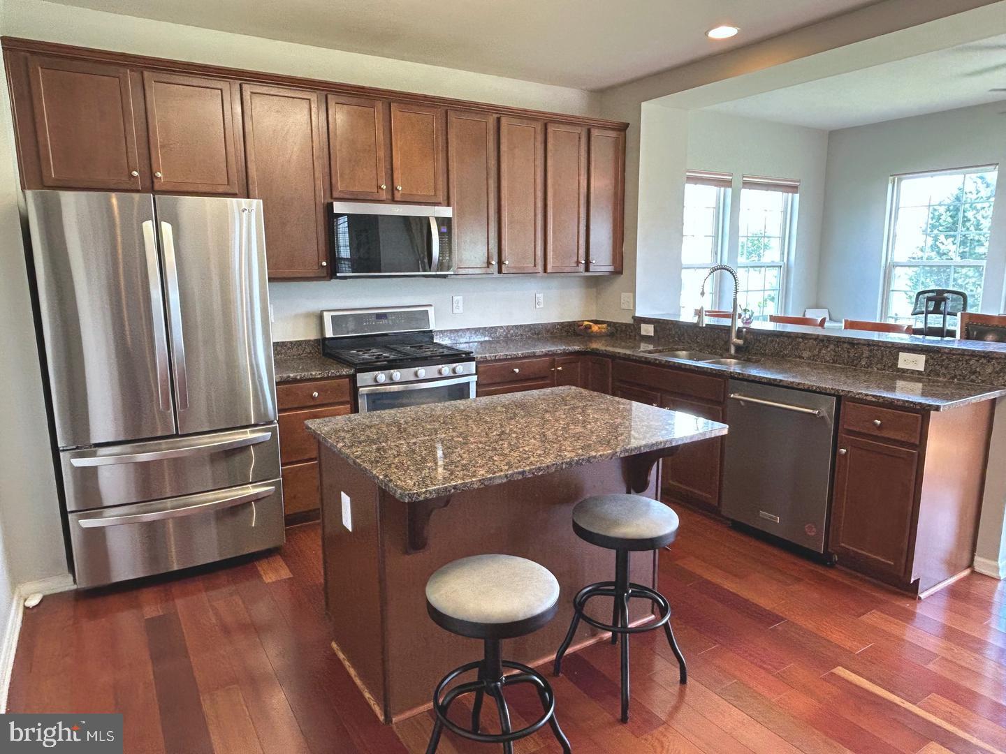 APPLECROSS - Residential Lease