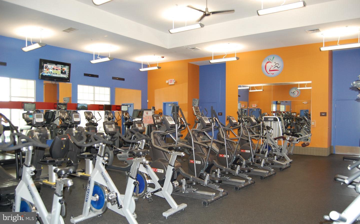 APPLECROSS - Residential Lease