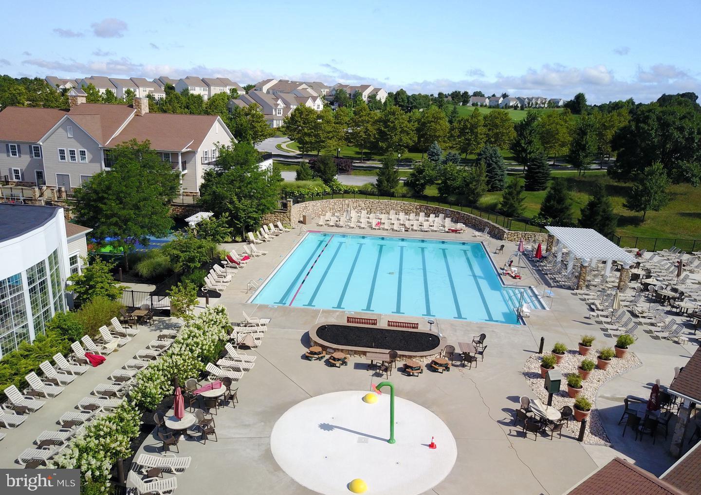 APPLECROSS - Residential Lease