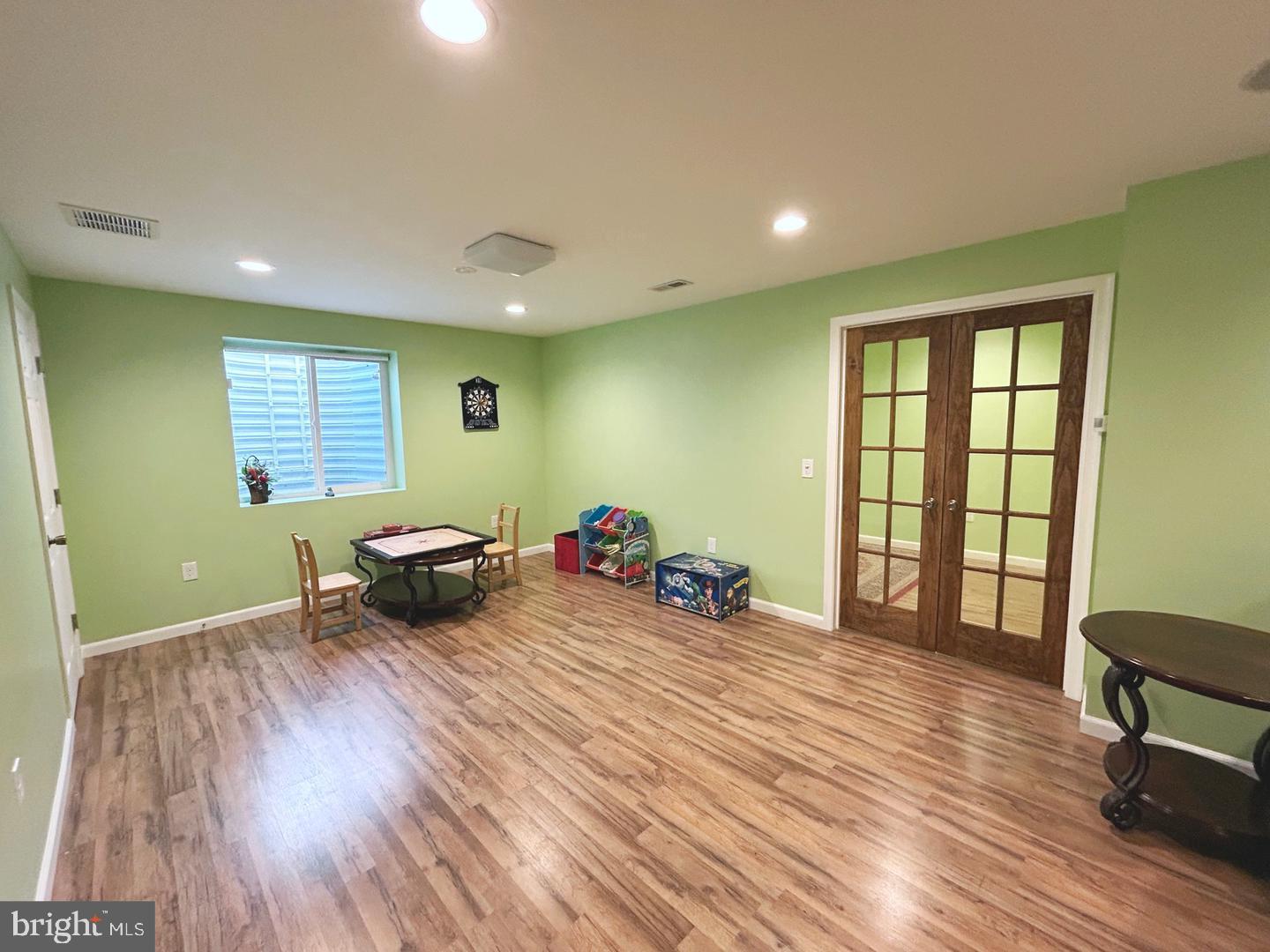 APPLECROSS - Residential Lease