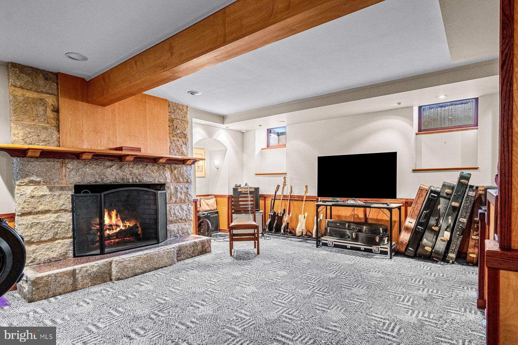 MERION GOLF MANOR - Residential