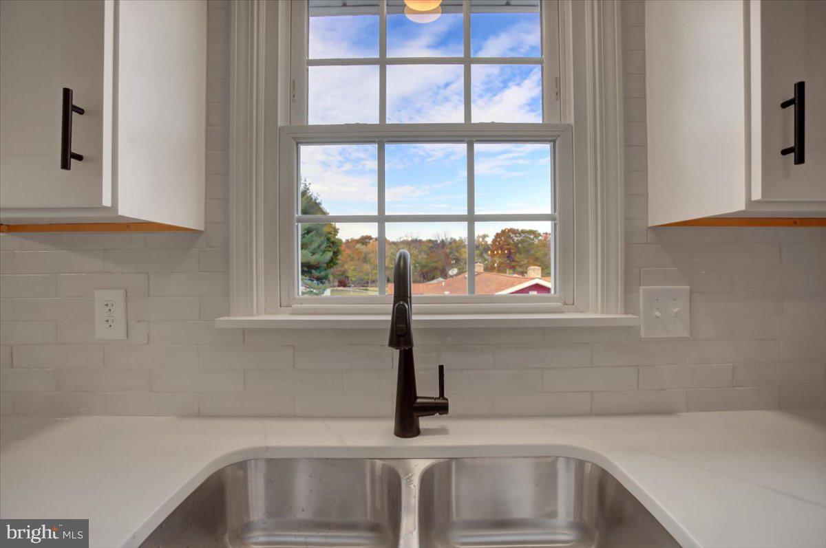 CREEKVIEW HEIGHTS - Residential
