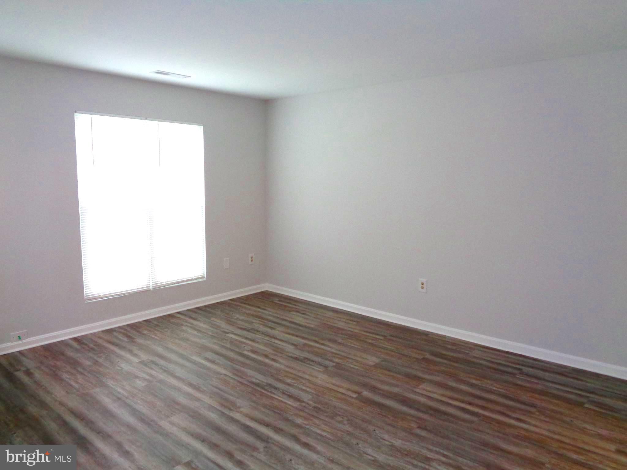 LANCASTER - Residential Lease