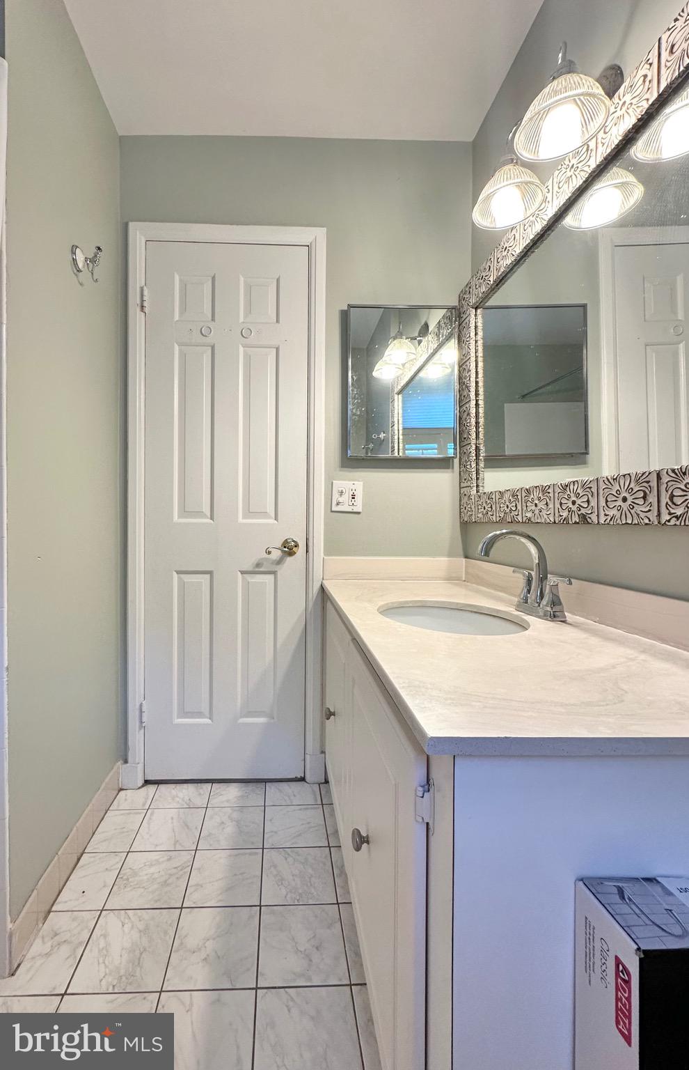 FAIRLINGTON GREEN - Residential Lease