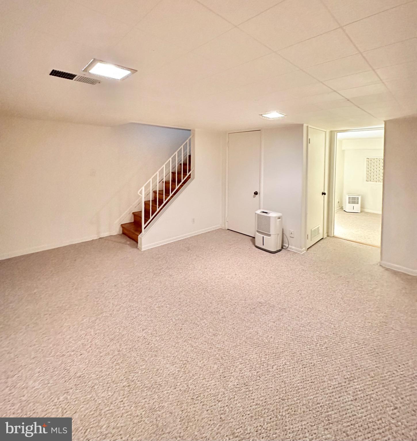 FAIRLINGTON GREEN - Residential Lease