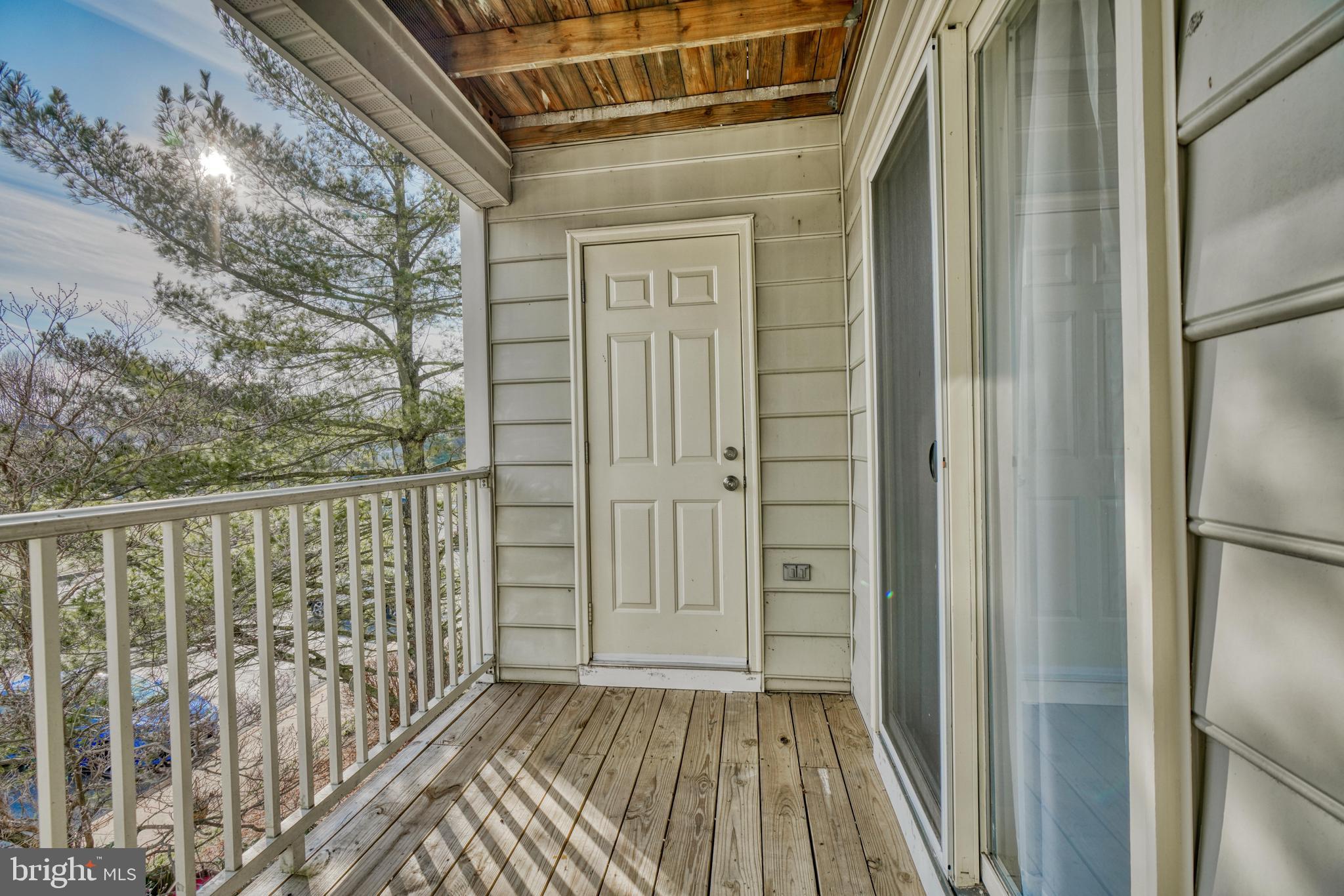 BRENTWOOD CONDO - Residential