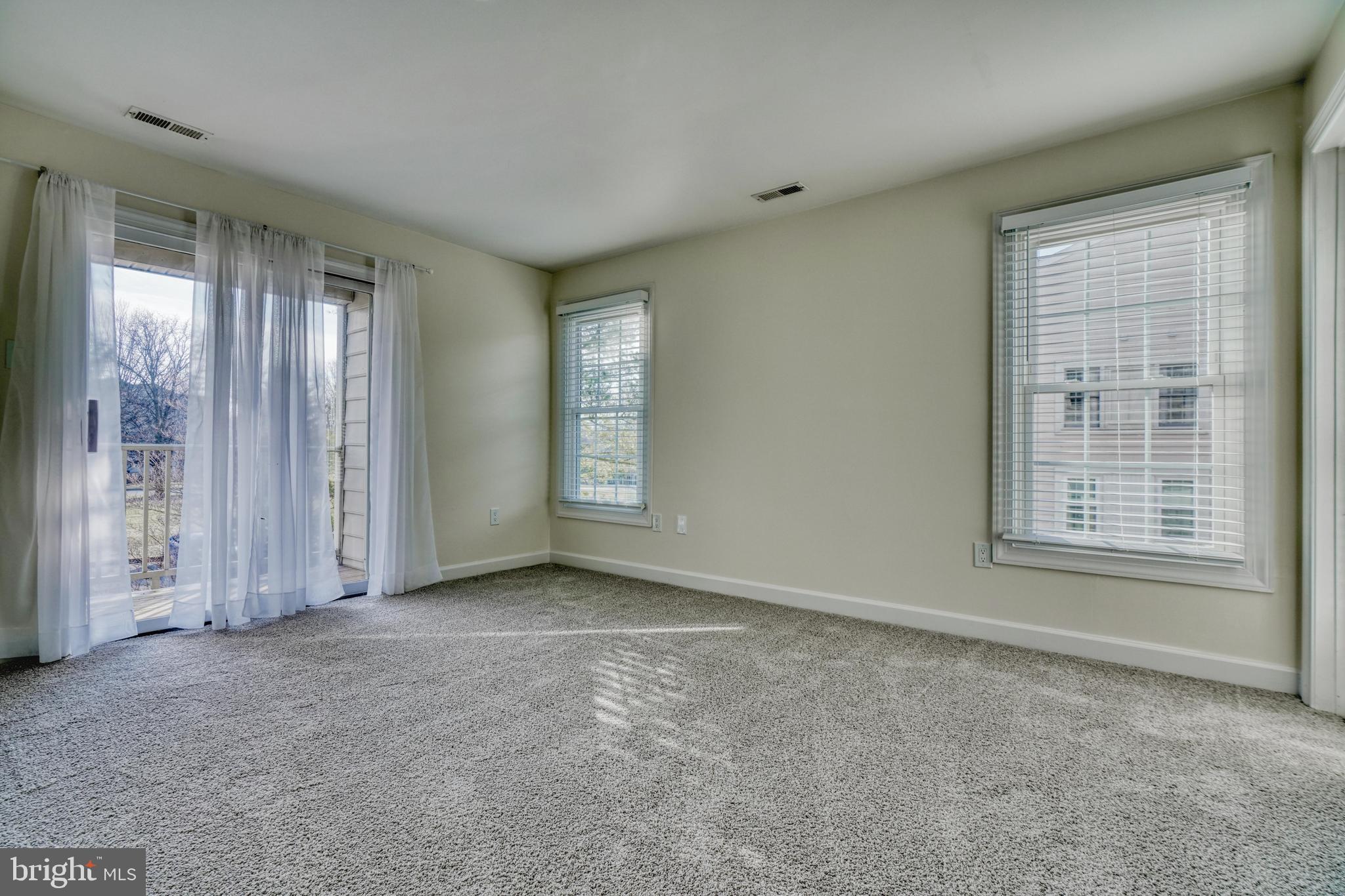 BRENTWOOD CONDO - Residential