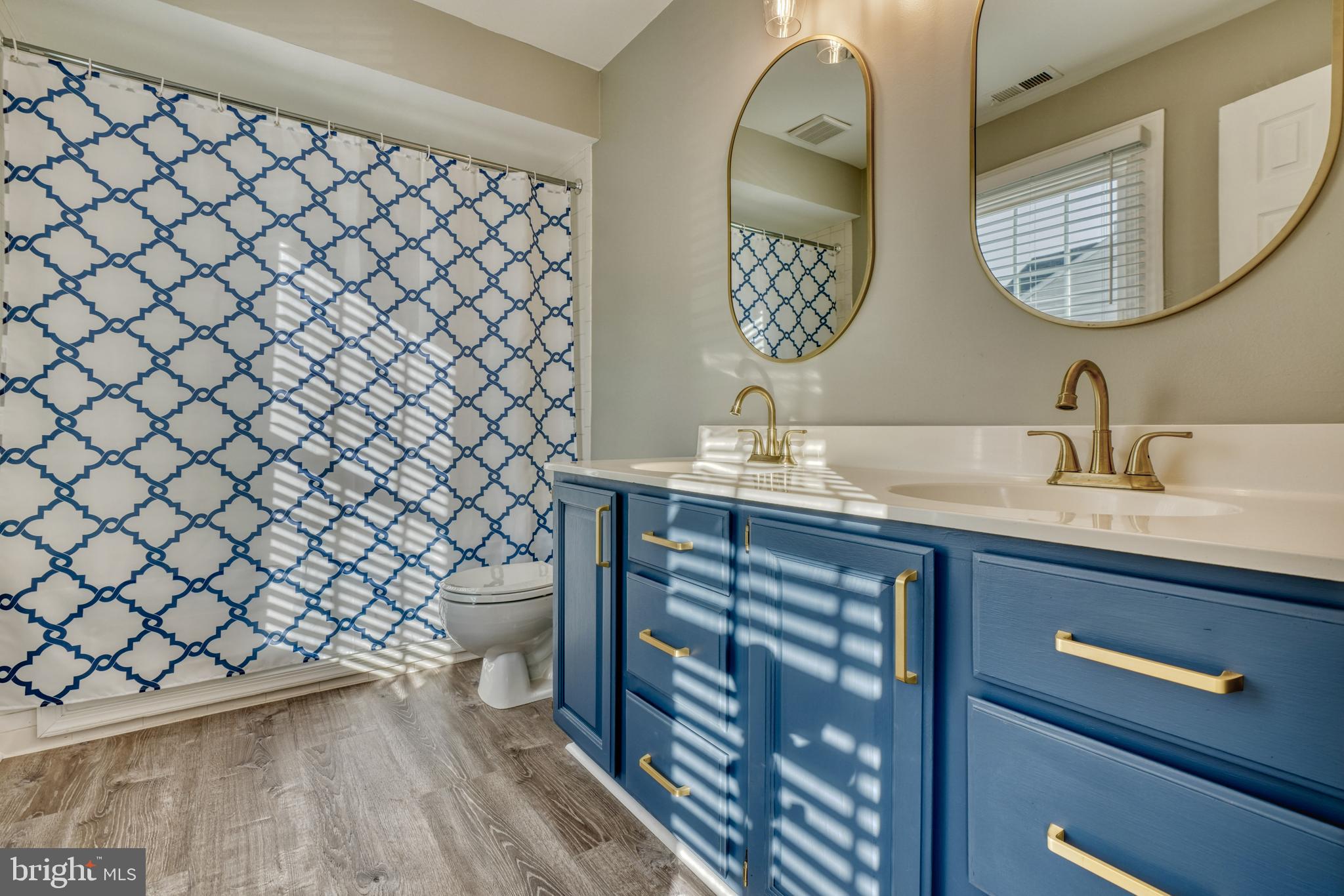 BRENTWOOD CONDO - Residential