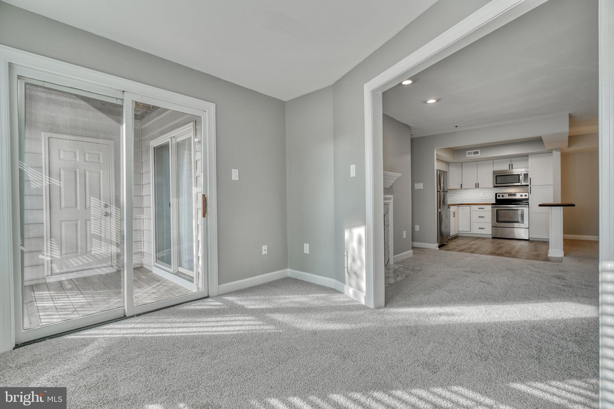 BRENTWOOD CONDO - Residential