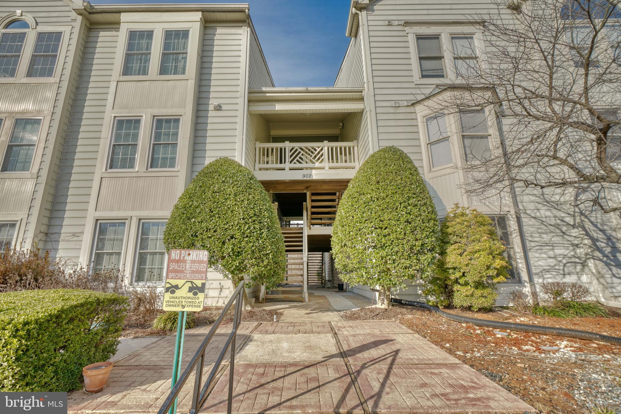 BRENTWOOD CONDO - Residential