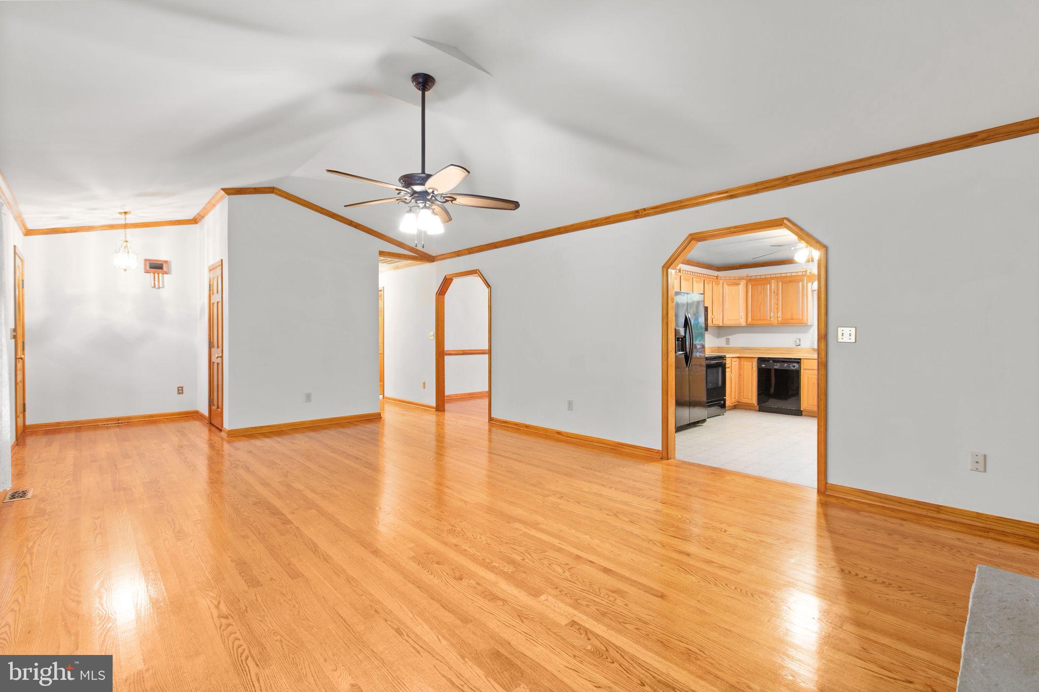 SUMMERWIND - Residential