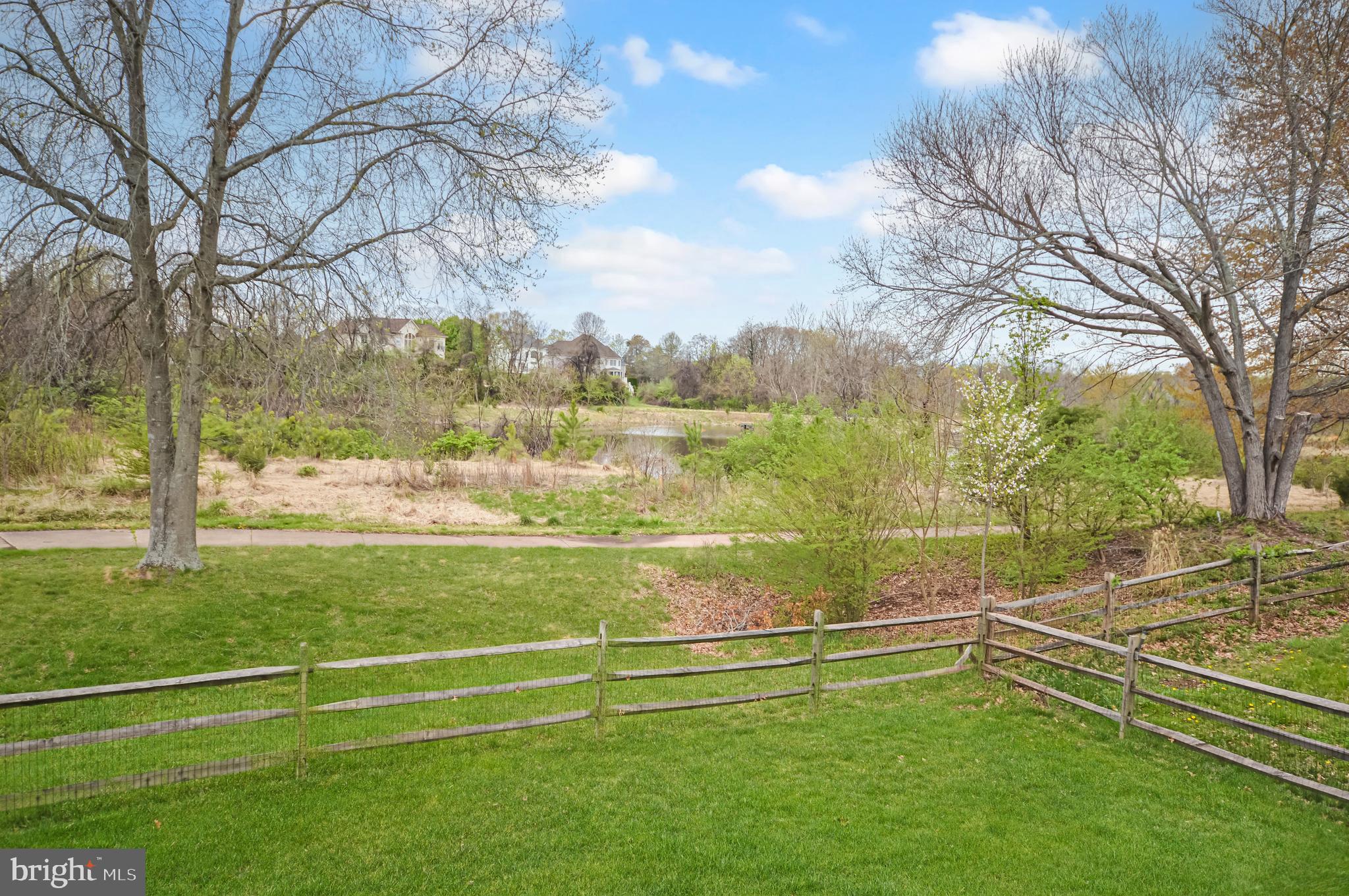 VIRGINIA OAKS - Residential