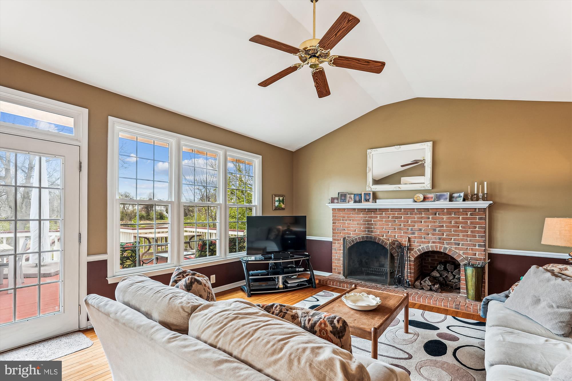 VIRGINIA OAKS - Residential