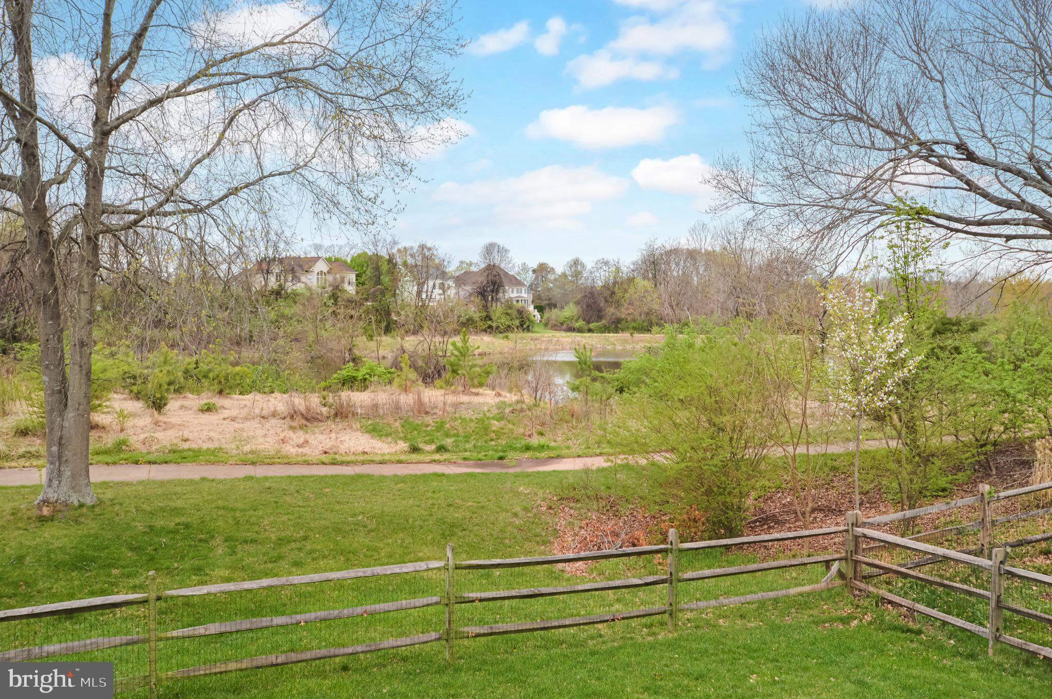 VIRGINIA OAKS - Residential