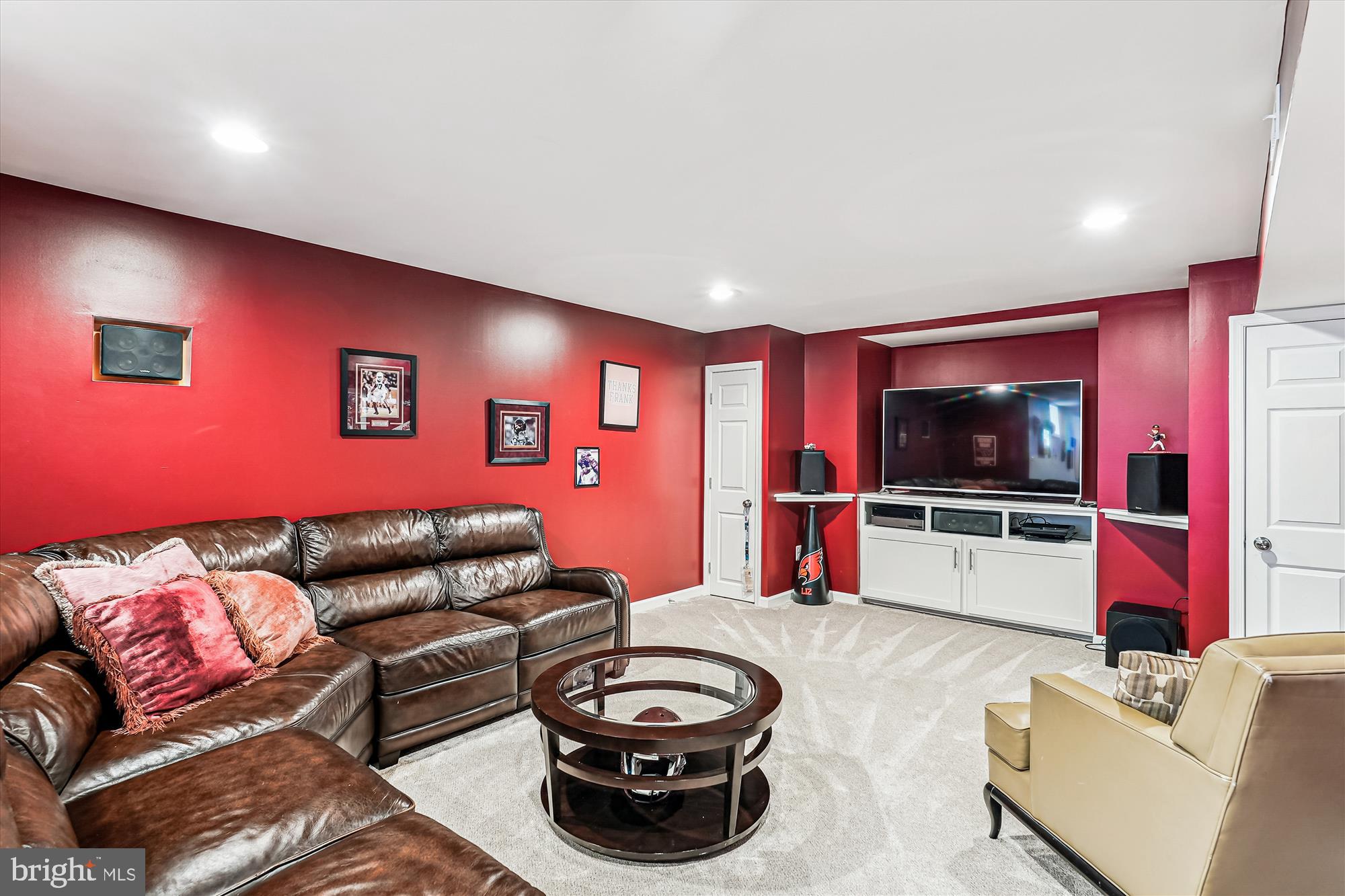 VIRGINIA OAKS - Residential