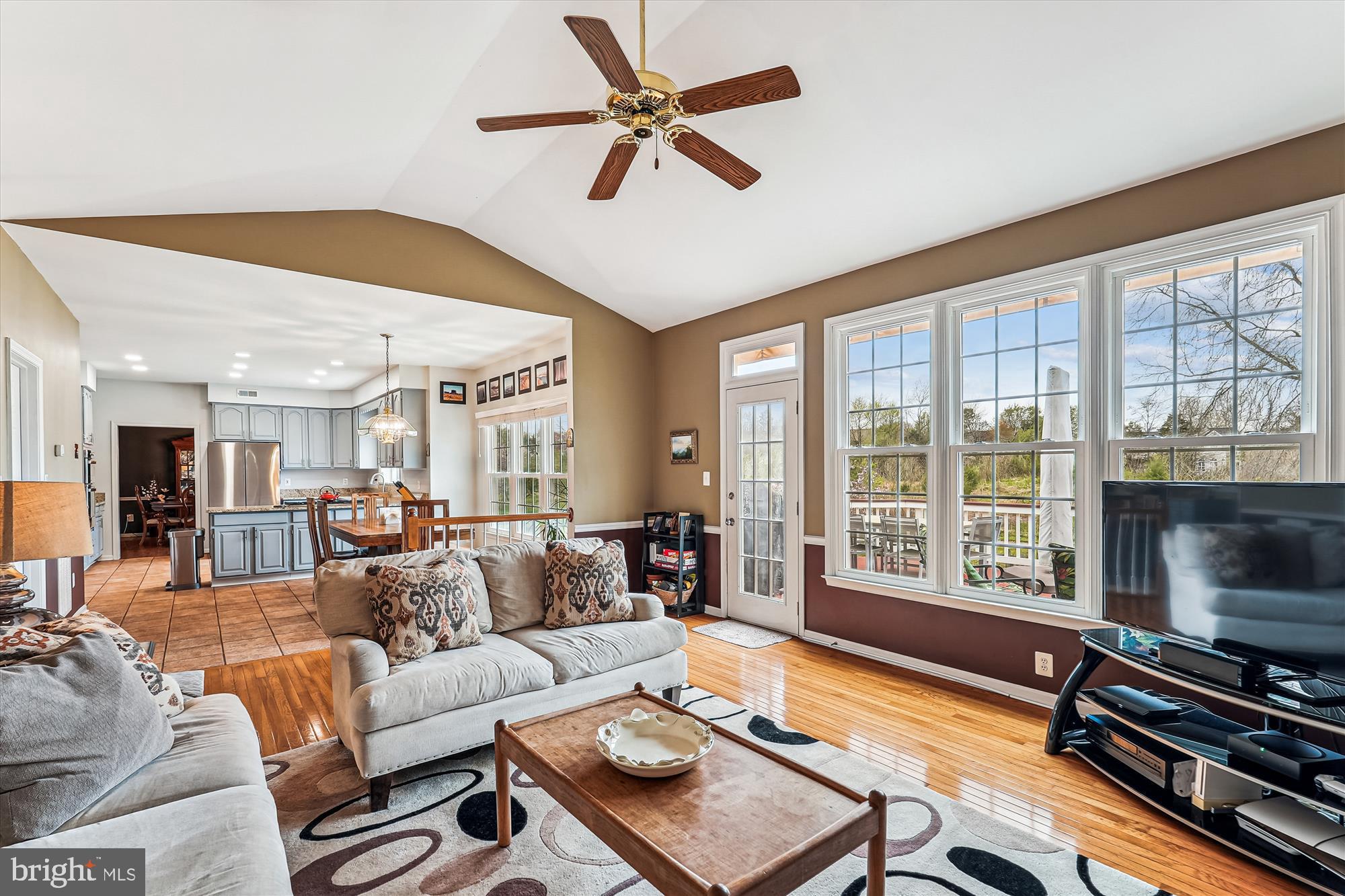 VIRGINIA OAKS - Residential