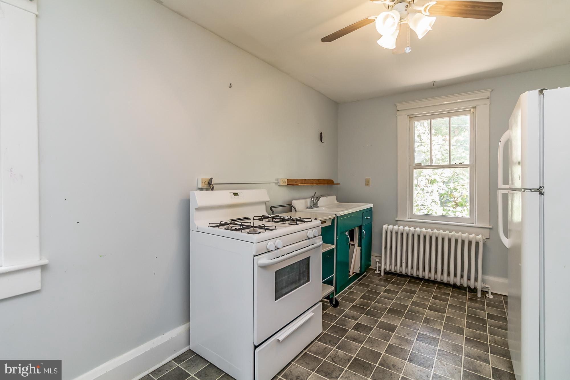 LAURAVILLE HISTORIC DISTRICT - Residential Income