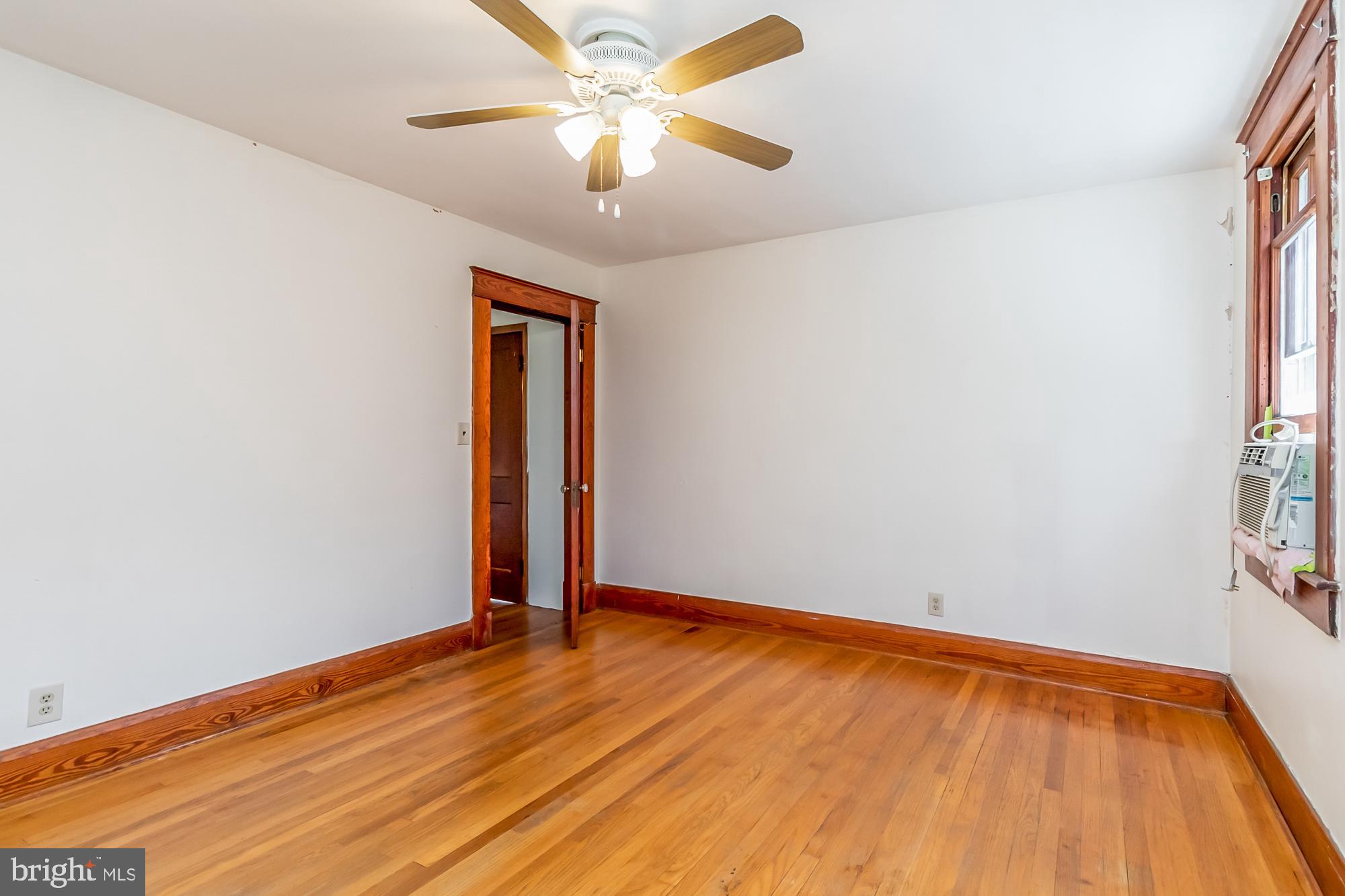 LAURAVILLE HISTORIC DISTRICT - Residential Income