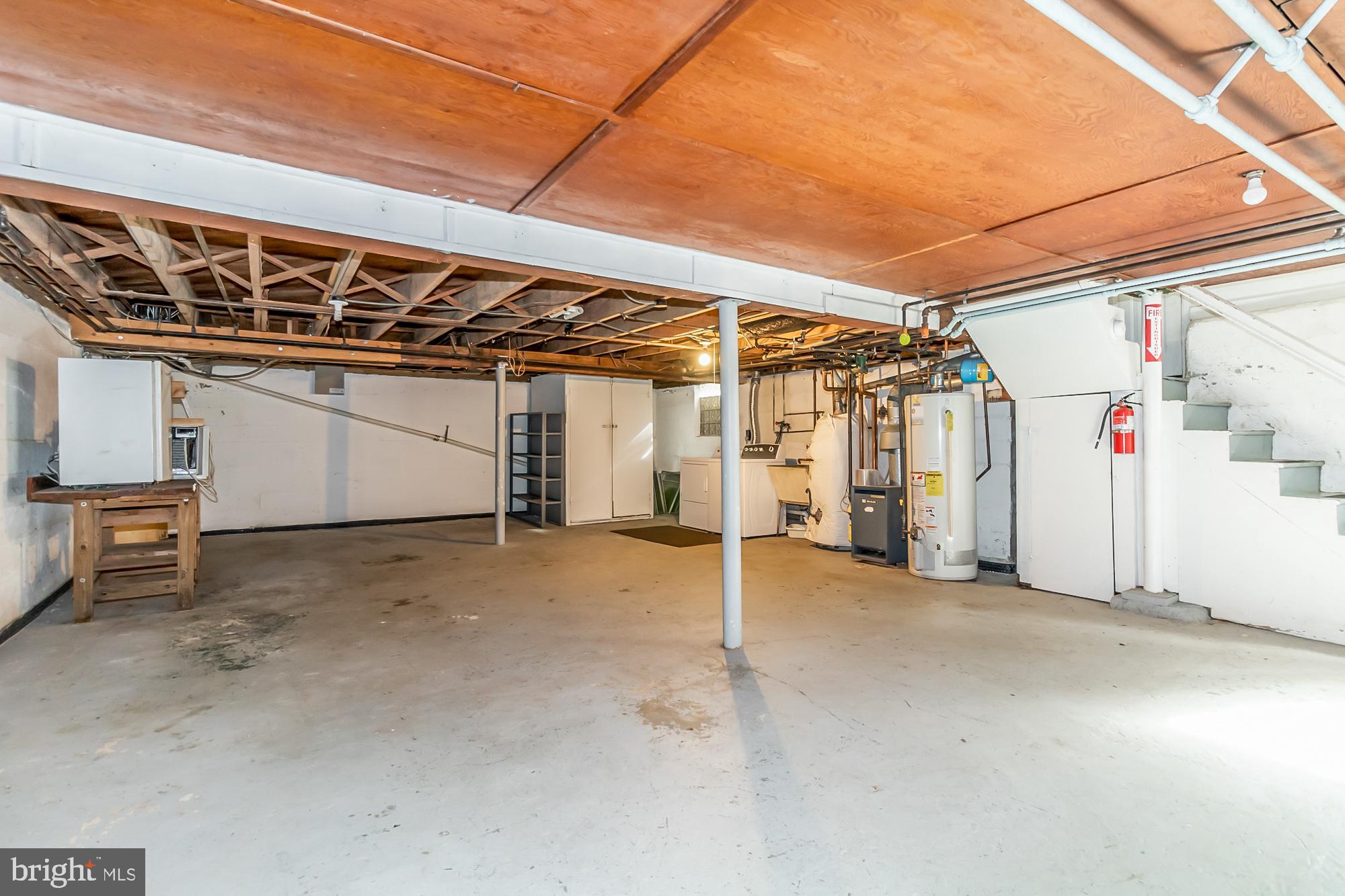 LAURAVILLE HISTORIC DISTRICT - Residential Income