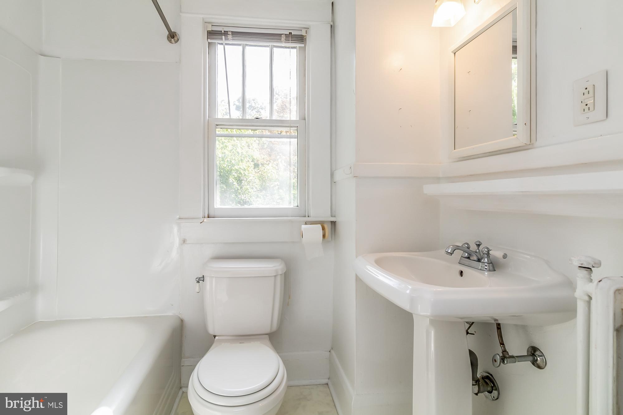 LAURAVILLE HISTORIC DISTRICT - Residential Income