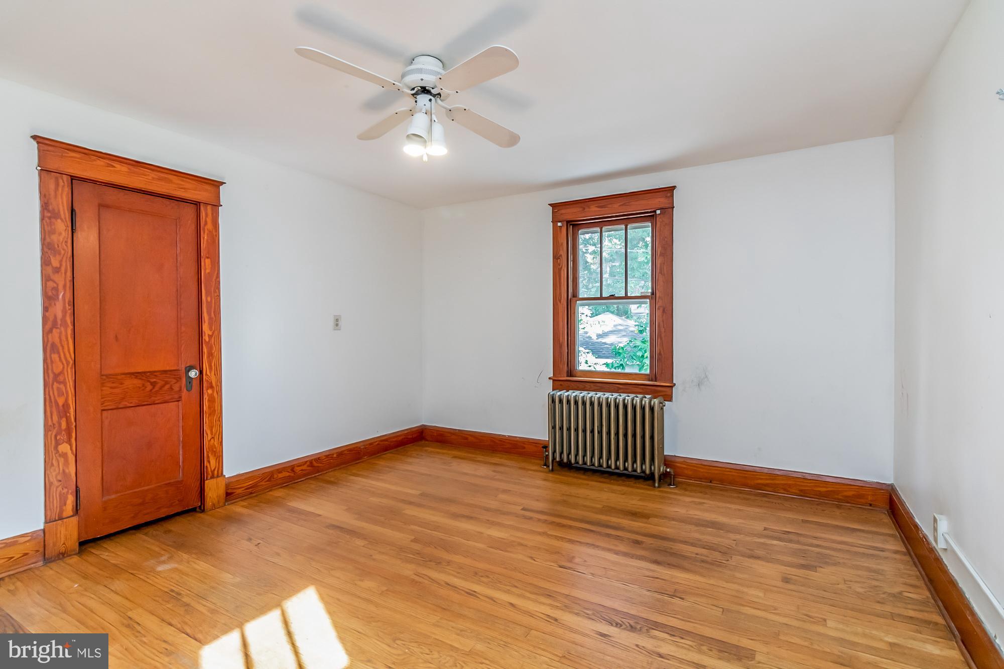 LAURAVILLE HISTORIC DISTRICT - Residential Income