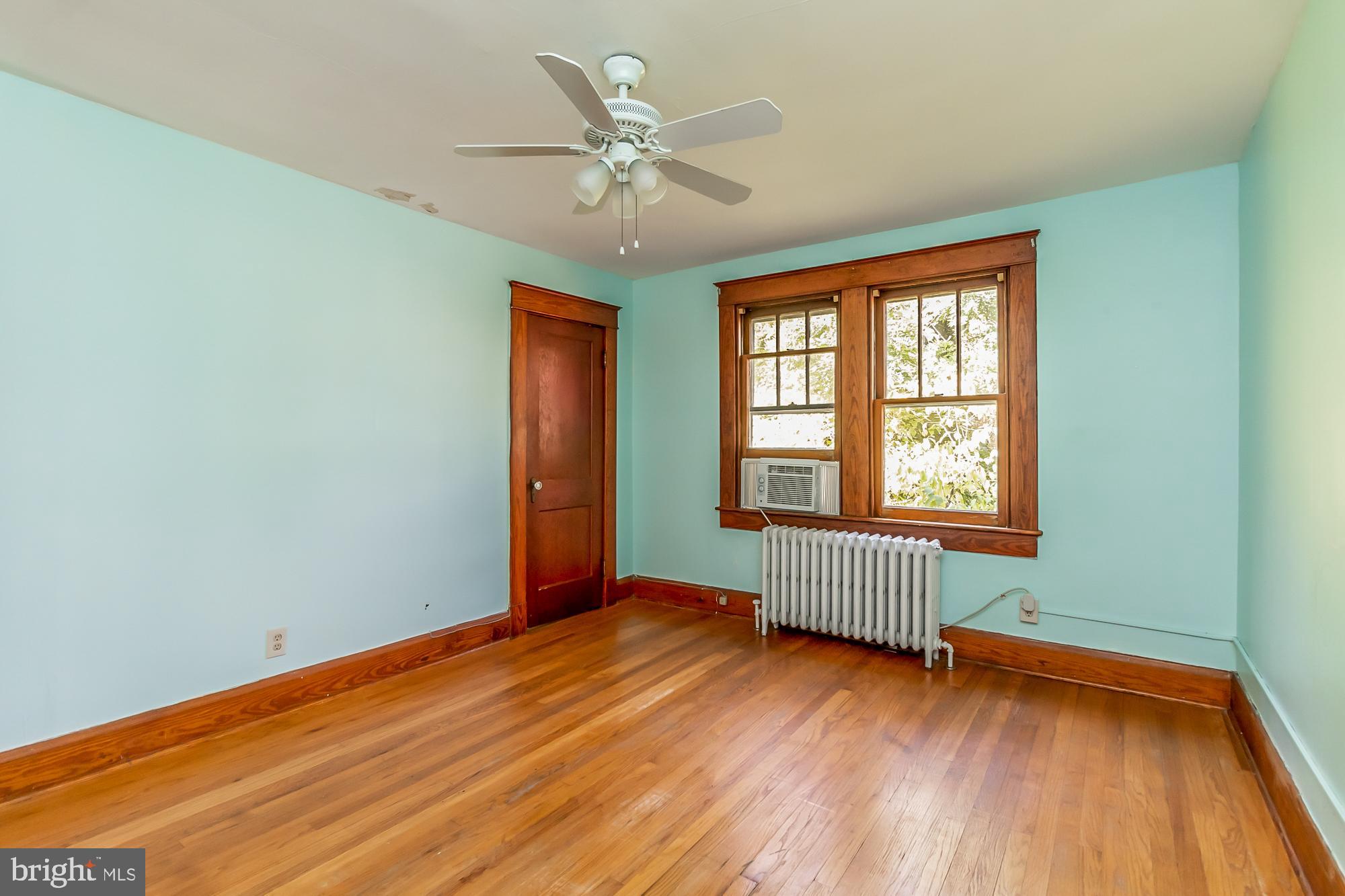 LAURAVILLE HISTORIC DISTRICT - Residential Income