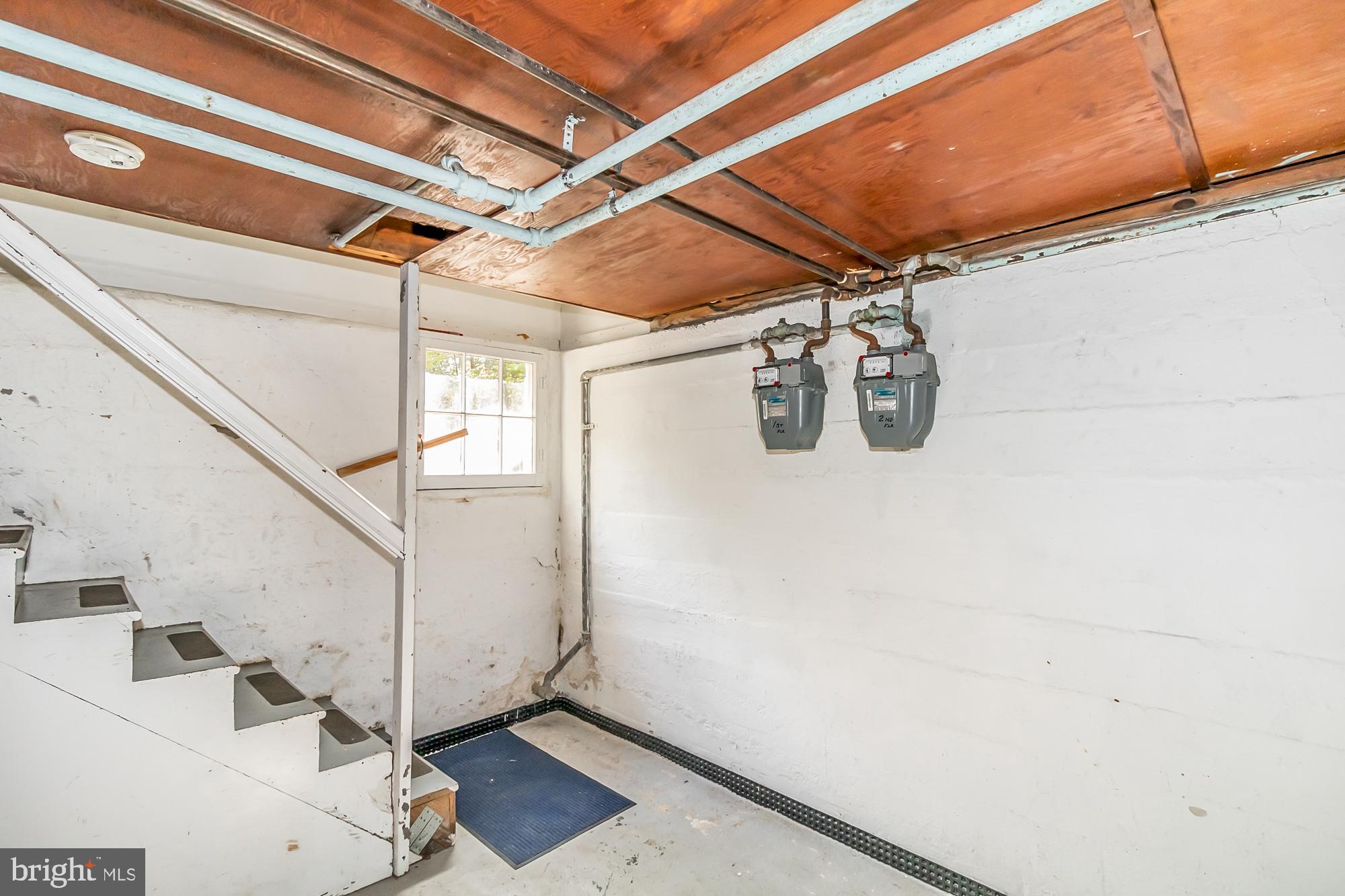 LAURAVILLE HISTORIC DISTRICT - Residential Income