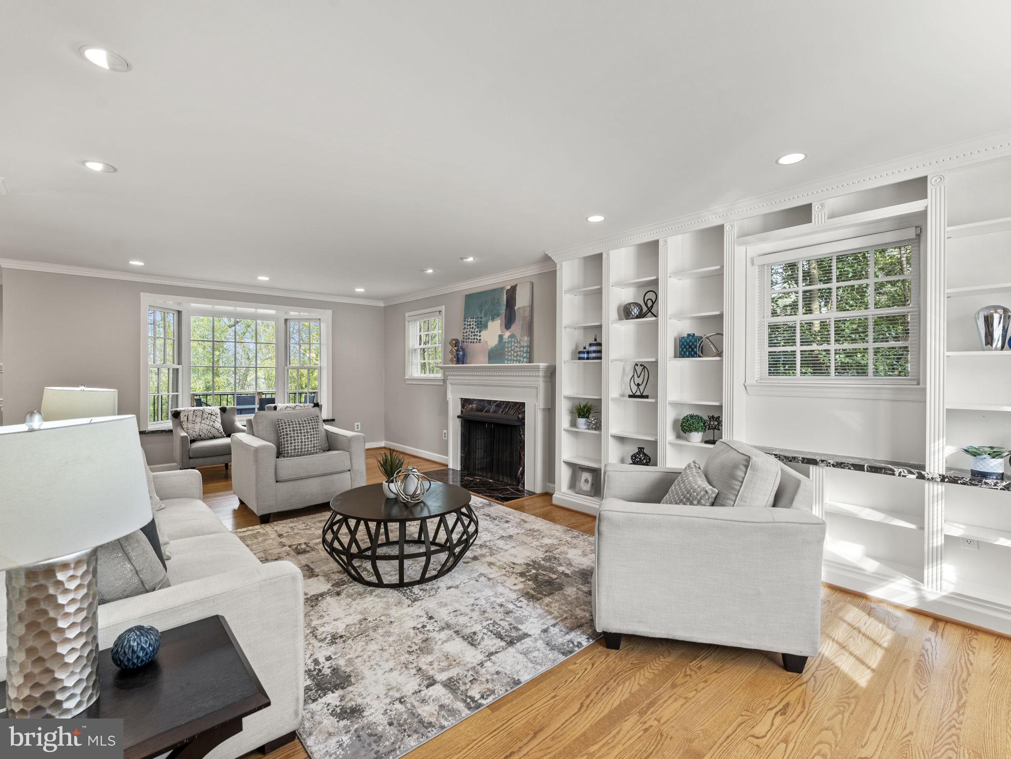 OAKCREST - Residential