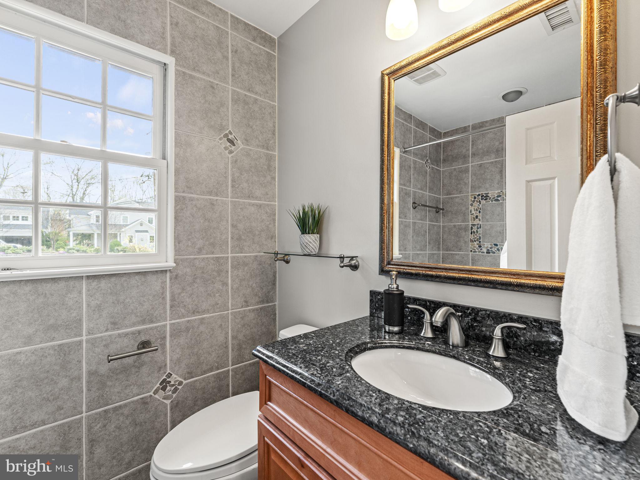 OAKCREST - Residential