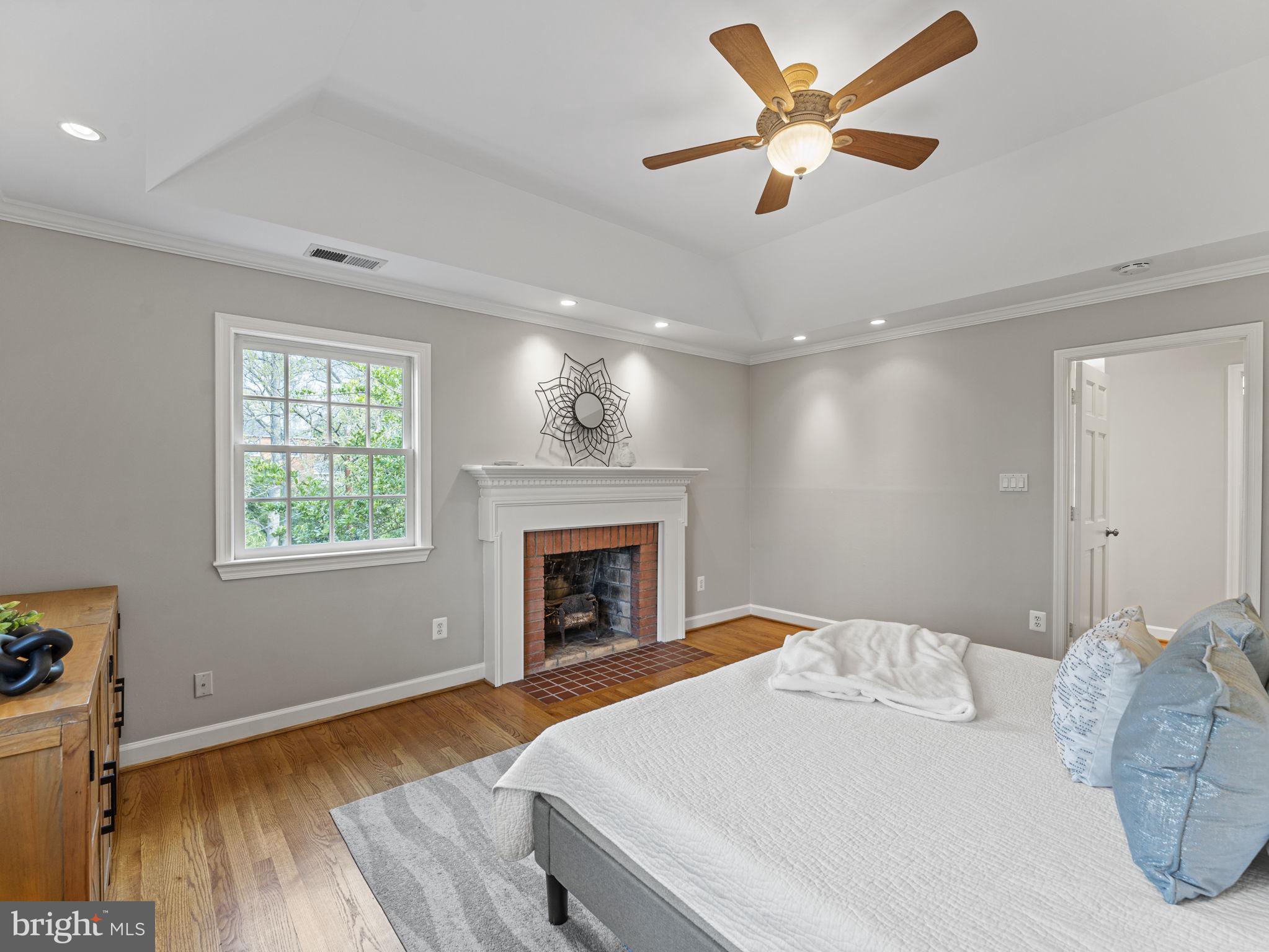 OAKCREST - Residential