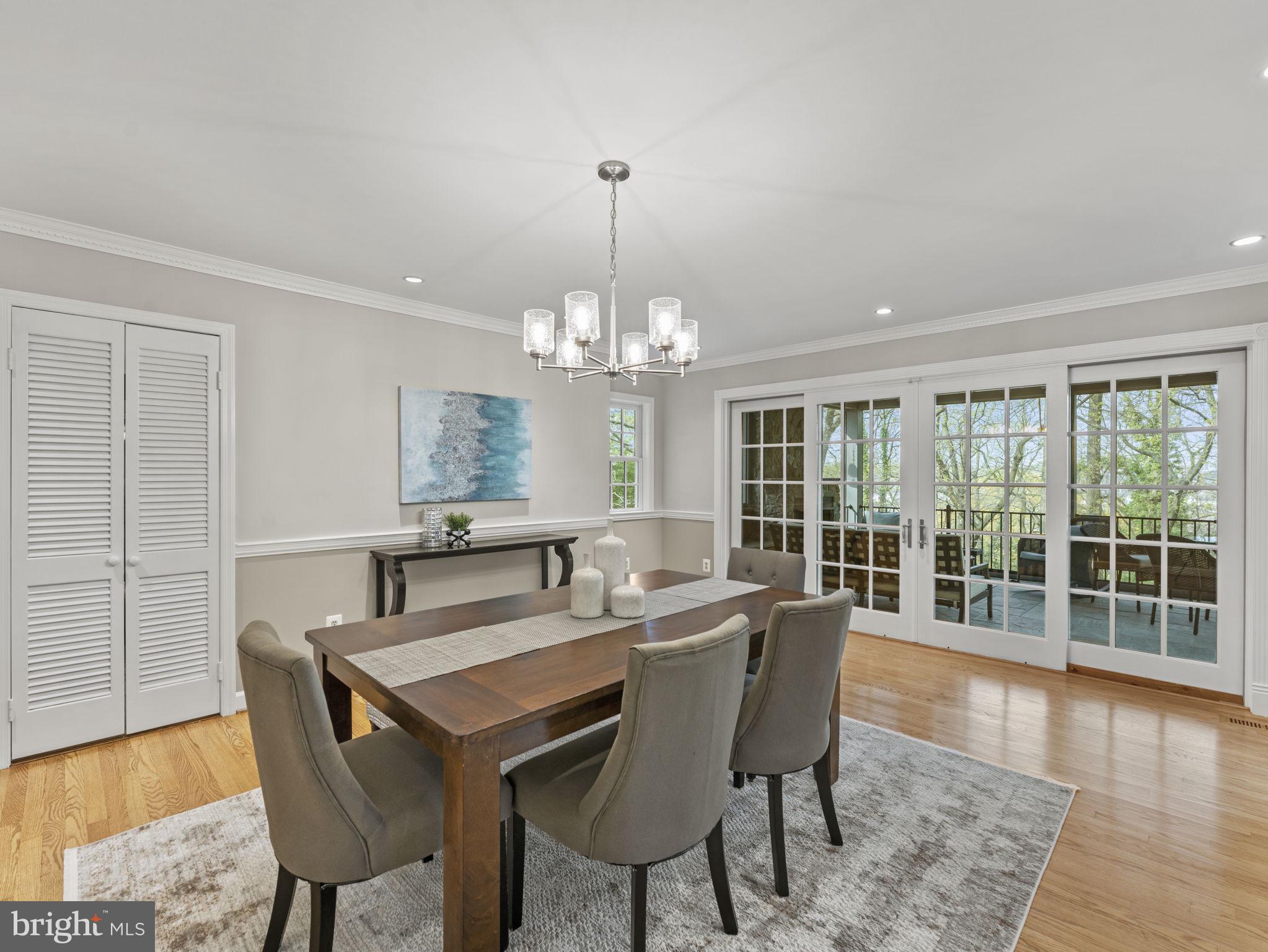 OAKCREST - Residential