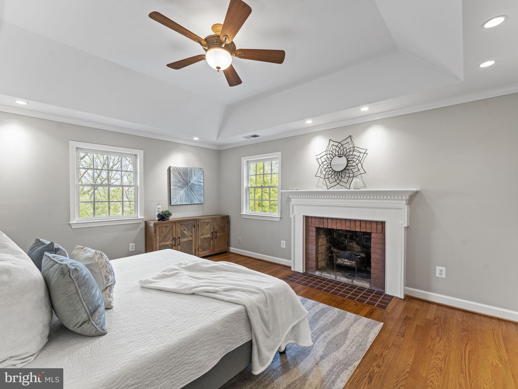 OAKCREST - Residential