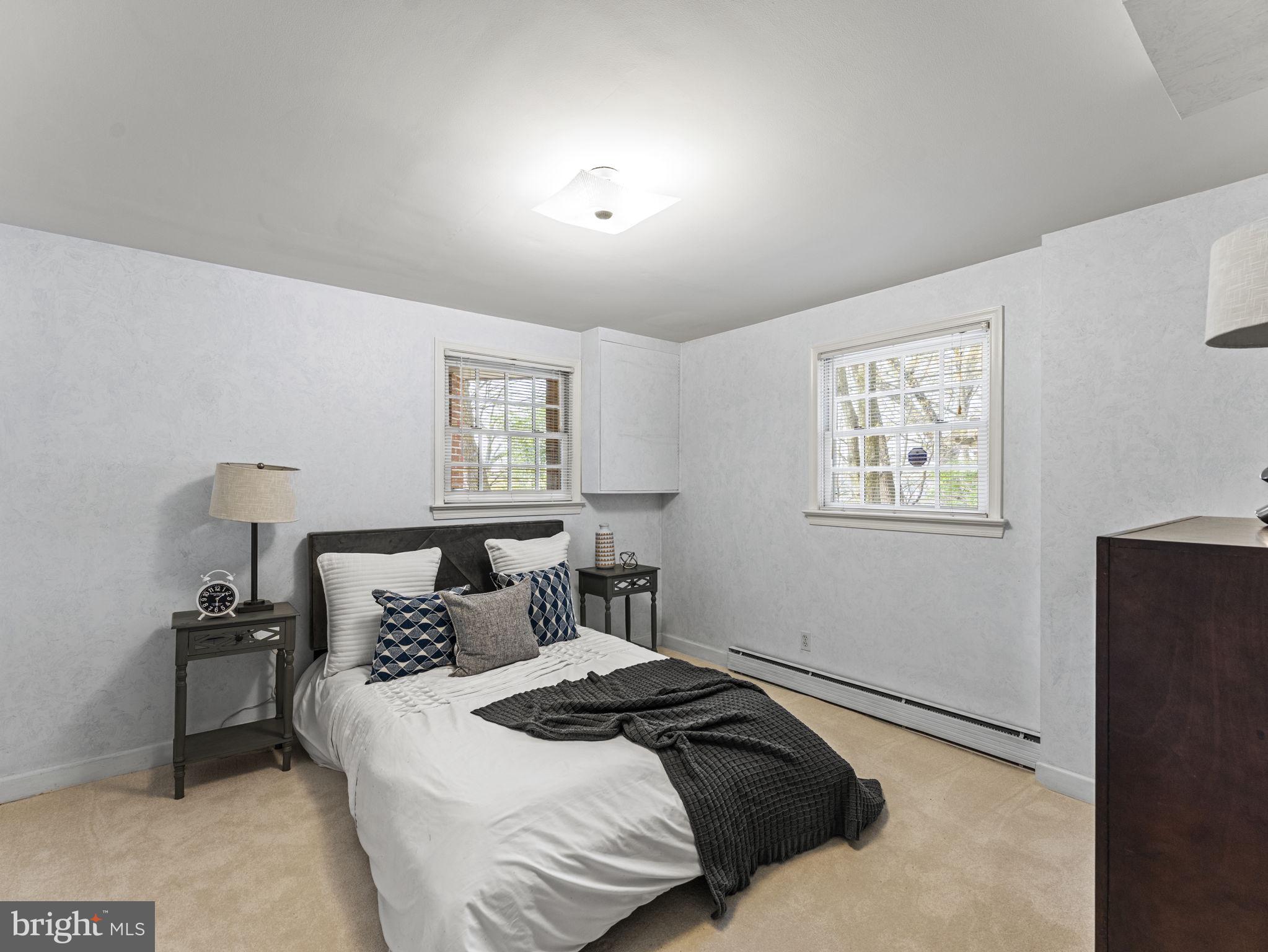 OAKCREST - Residential