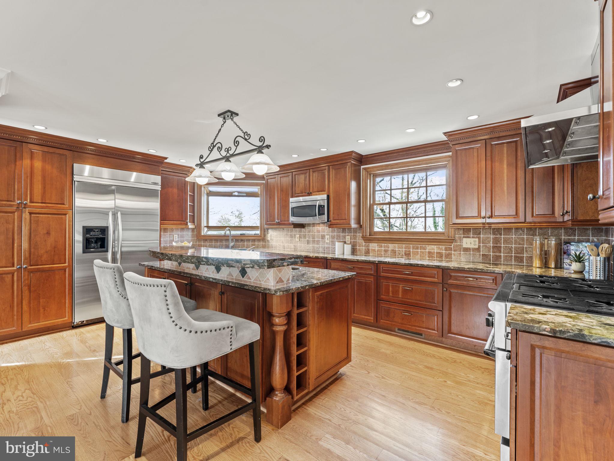 OAKCREST - Residential