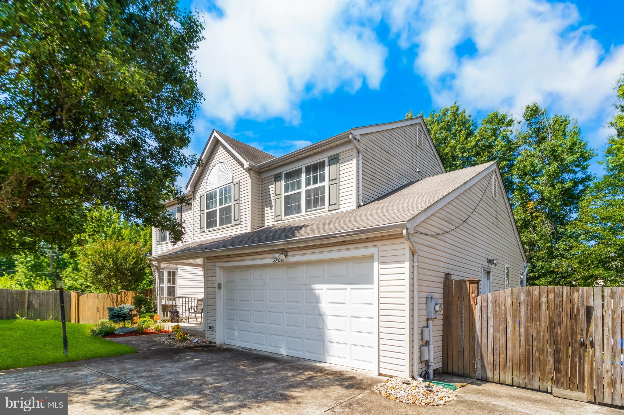 2807 TYBURN OAKS COURT